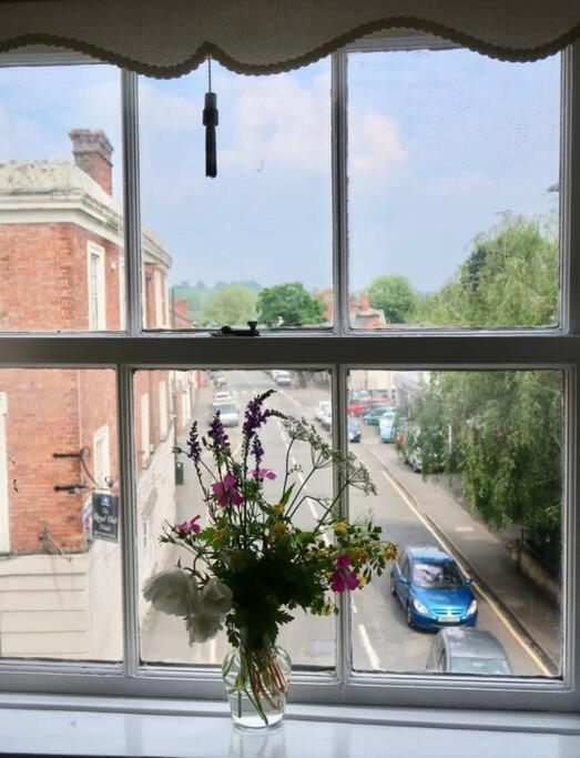 Medieval Roots And Harry Potter Townhouse - Hiking Near Ludlow レオミンスター エクステリア 写真