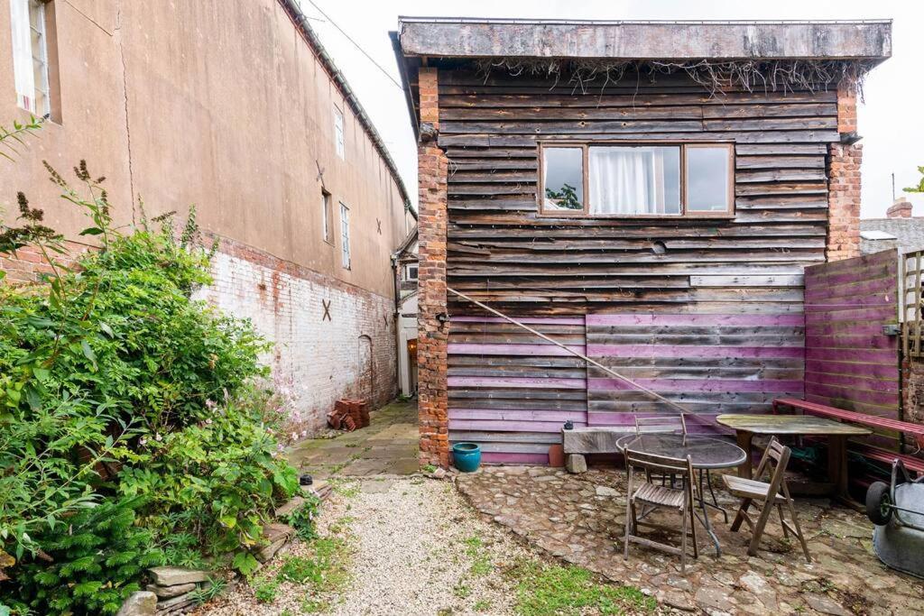 Medieval Roots And Harry Potter Townhouse - Hiking Near Ludlow レオミンスター エクステリア 写真